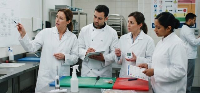 Formation HACCP : devenez expert en hygiène alimentaire pour une sécurité optimale !
